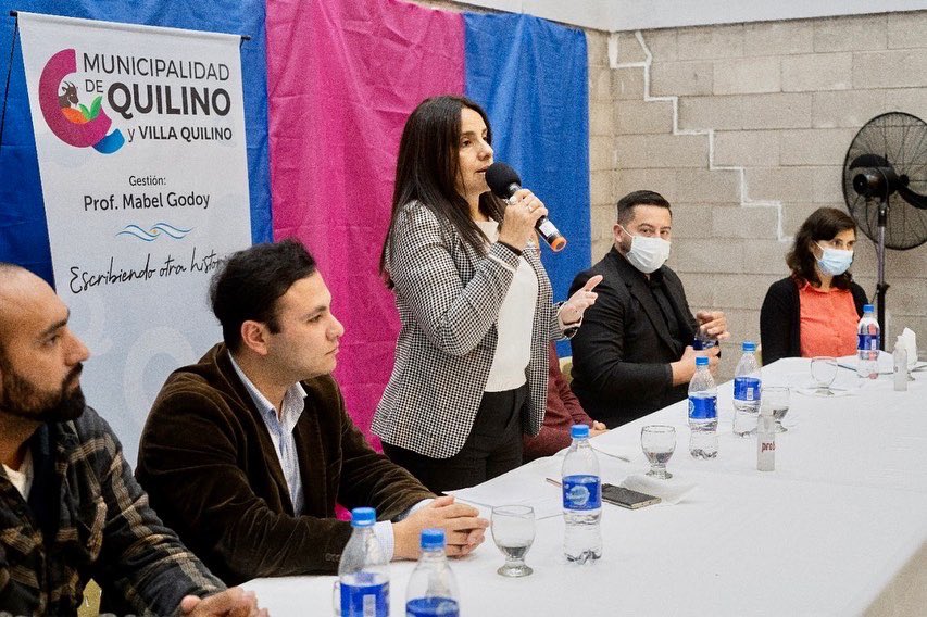 jonapalomeque19's tweet photo. 📍Quilino 📍
Participamos junto a @agenciacbajoven en el #lanzamiento del programa municipal para jóvenes #PRINDE 💪🏻💪🏻
También presentamos nuestro programa de murales #Ecolores y demás programas de nuestra agencia🙋🏻♂️🙋🏻♀️
@JSchiaretti @matianconetani @gobdecordoba @arielmoyano5 https://t.co/lneQhXsQpi