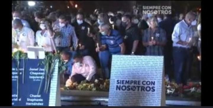 ElyLoquerita's tweet photo. Mis palabras no pueden describir mi sentir. Le doy mi pésame a todas estas familias y que descansen sus almas #CompartimosElDolor #FuerzaCuba #HotelSaratoga #SiempreConNosotros https://t.co/WpR1E80g4c