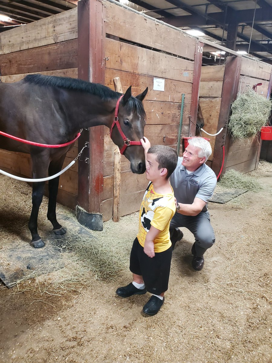 woody_tshirt's tweet photo. #wheresthewoodytshirt in the barn &amp; then the Winner's Circle with David Anderson #queenscaballo @FonnerRacing  @chriskotulak @NebraskaHBPA https://t.co/kHgPayXfZ7
