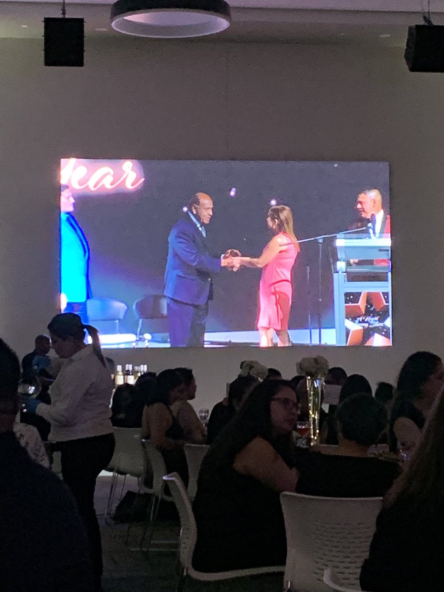MRomero_EPISD's tweet photo. #TeamTierra’s Support Employee of the Year Monica Sernas! Congrats! You’re a gem! #HeartAndSol❤️&☀️ https://t.co/cmccC8uBRn