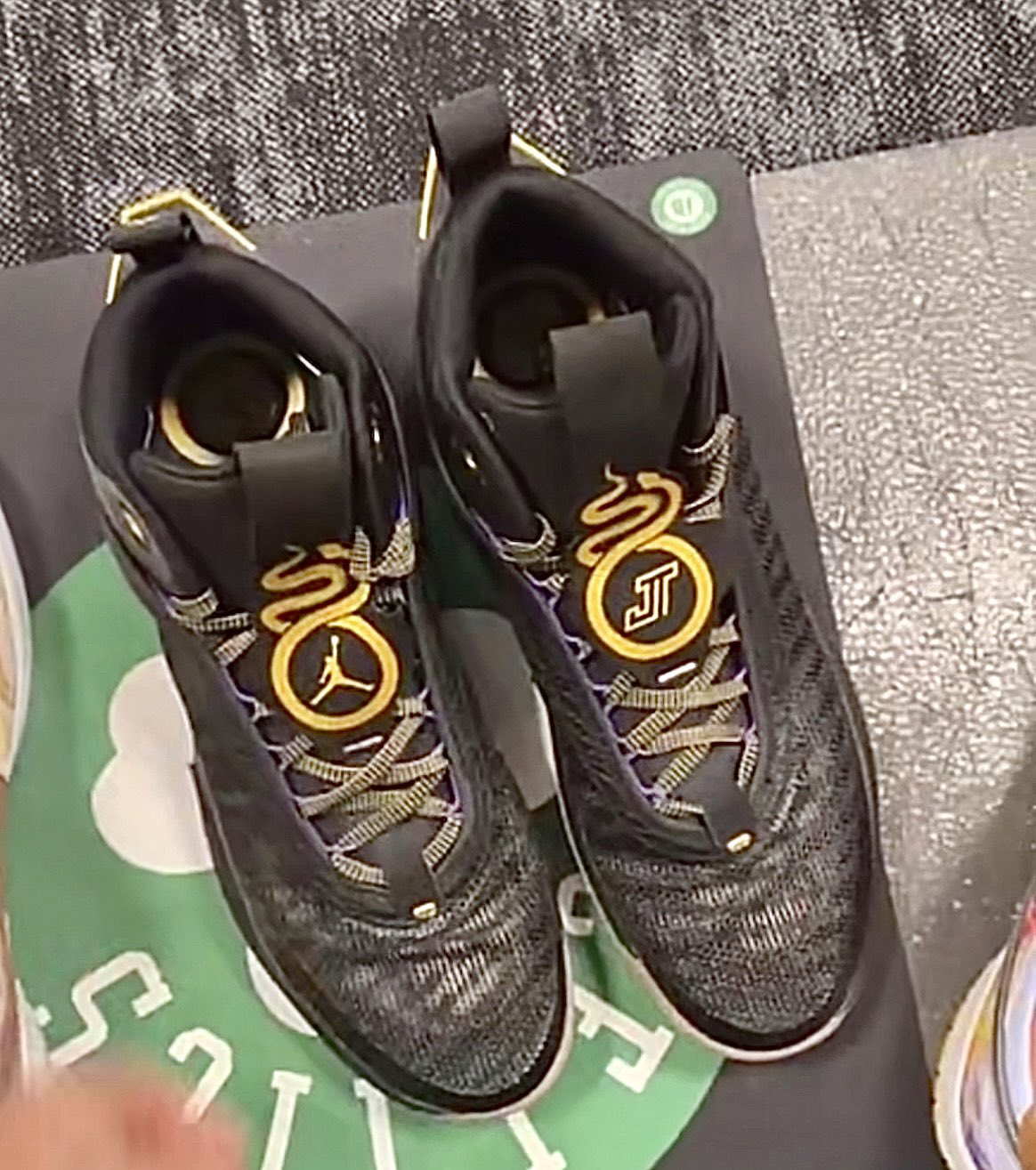 Jayson Tatum's newest Air Jordan 36 PE celebrates one of his son Deuce's  favorite books — “Brown Bear, Brown Bear, What Do You See?” — which they  read together over FaceTime when