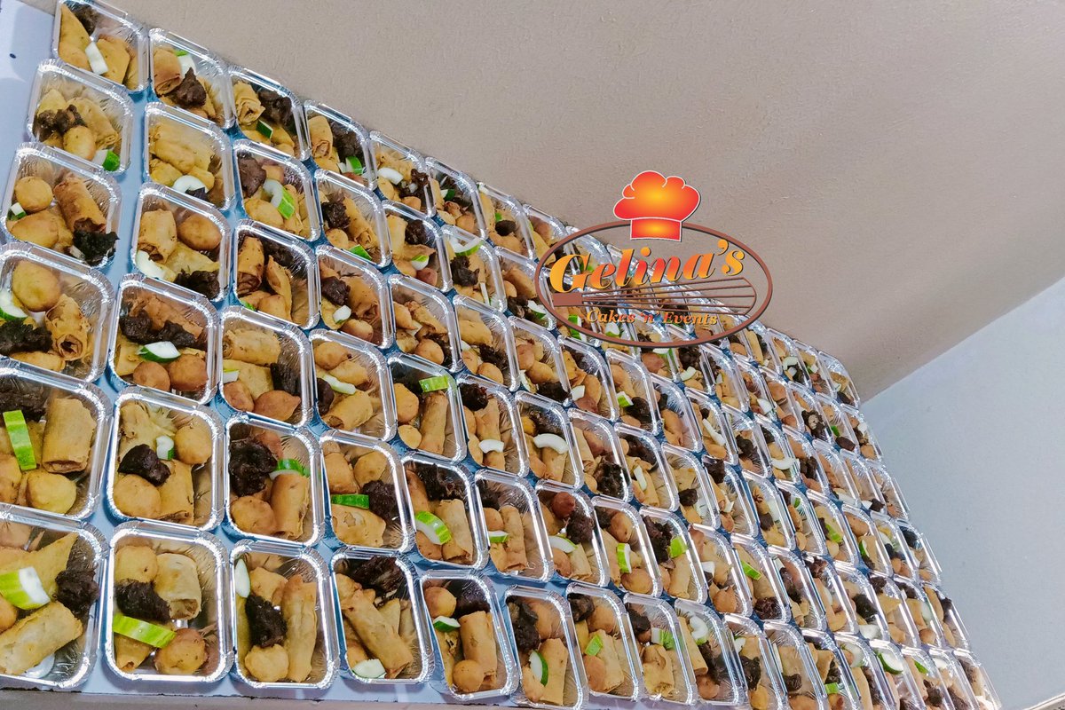 NBennymart's tweet photo. Thank you Lord for the strength to pull this through..
I had an order to deliver 160plates of small chops for this wedding.
Was supposed to do this ahead of time and freeze it, then bring it out and fry in the morning of the occasion.
#SaturdayMorning #smallchopsinasaba https://t.co/qKE07Mq0Pi