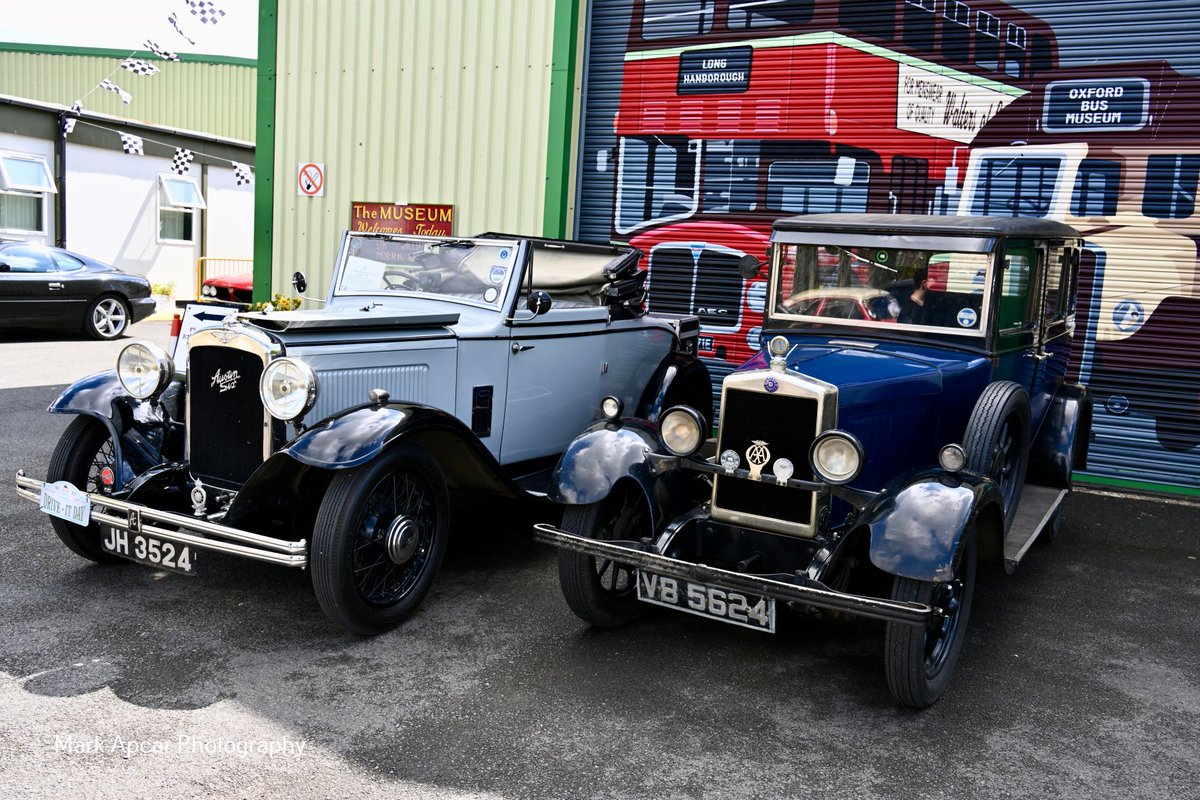 MasonicMotors's tweet photo. @UGLE_GrandLodge @JeremyClarkson We'll be holding a meeting in Chipping Norton soon too, so if you join us you won't have to travel far - you can even come in your tractor! 😆You would of course be most welcome and you'd be surprised to find out that Freemasonry is nothing like you imagine it is! @JeremyClarkson https://t.co/umsf95t32i