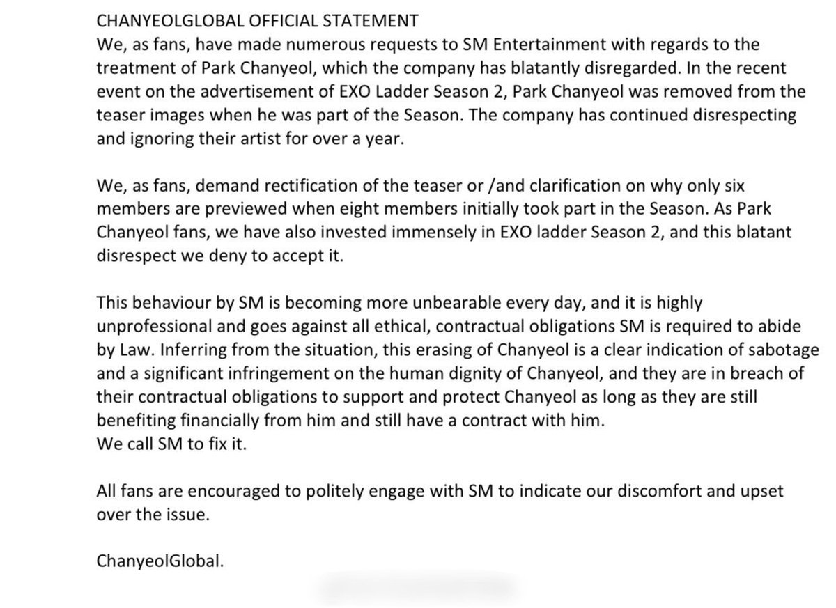 AIREALPCYY's tweet photo. There were another member and chanyeol in the video , but chanyeol ' s part was edited out . Please give us a reasonable explanation . Fans just want to know why chanyeol is treated like this. 👿@SMTOWNGLOBAL @weareoneEXO #CHANYEOL #찬열 #朴灿烈 https://t.co/JeXxfsF58K