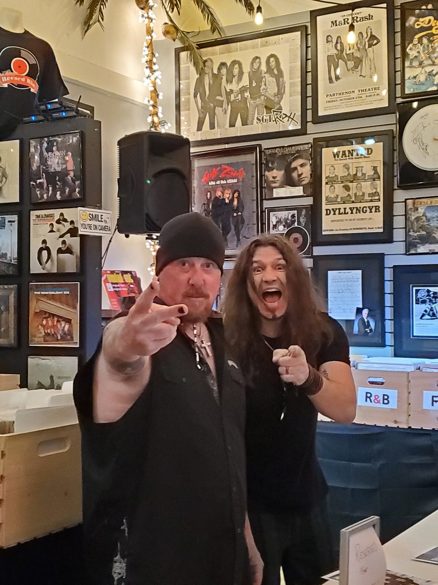 Alice_Lounges's tweet photo. Phil X and Kurt Deimer @ Tom Lounges Record Bin in downtown Hobart. #Phillx #kurtdeimer #brickartlive #tomloungesrecordbin #alicelounges #rock #tomlounges #recordbin
#Hobart #rocknroll https://t.co/6oXkrWjyYt