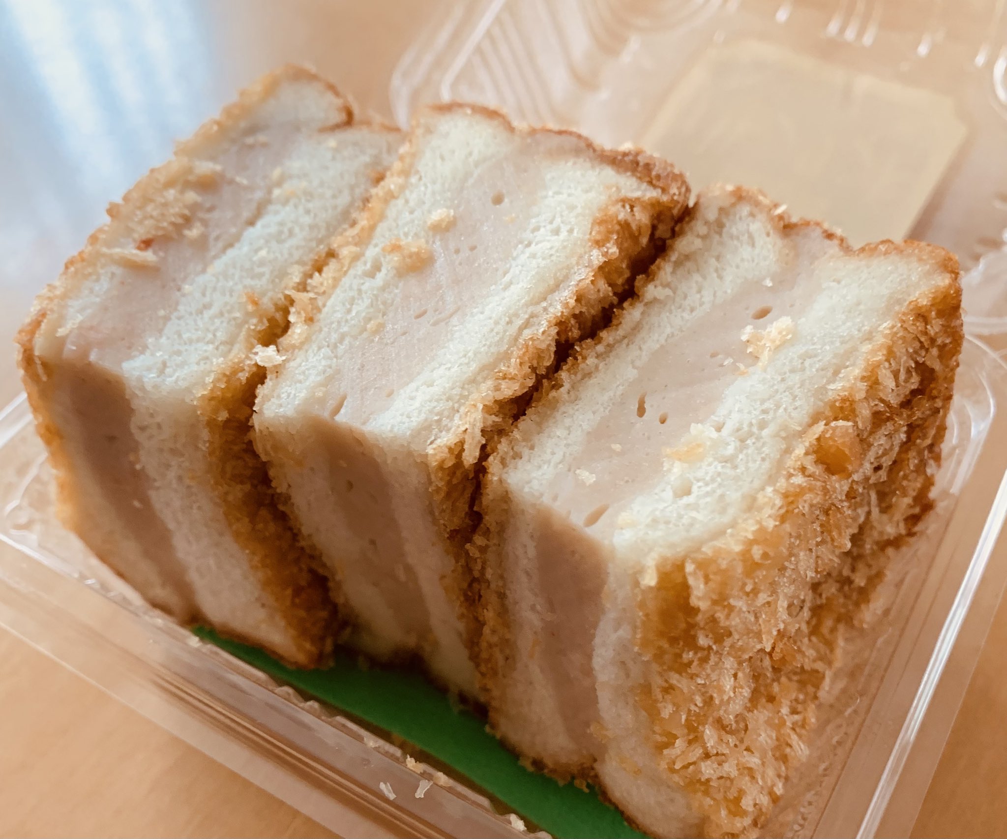 Old Ang 今日のおやつは ハトシサンド 美味しい食べ方は レンチン1分 その後トースターで2 3分トーストするとか その通りにしていただくと 美味しいー これはハマりますね ハトシサンド T Co Kahrp3unfa Twitter