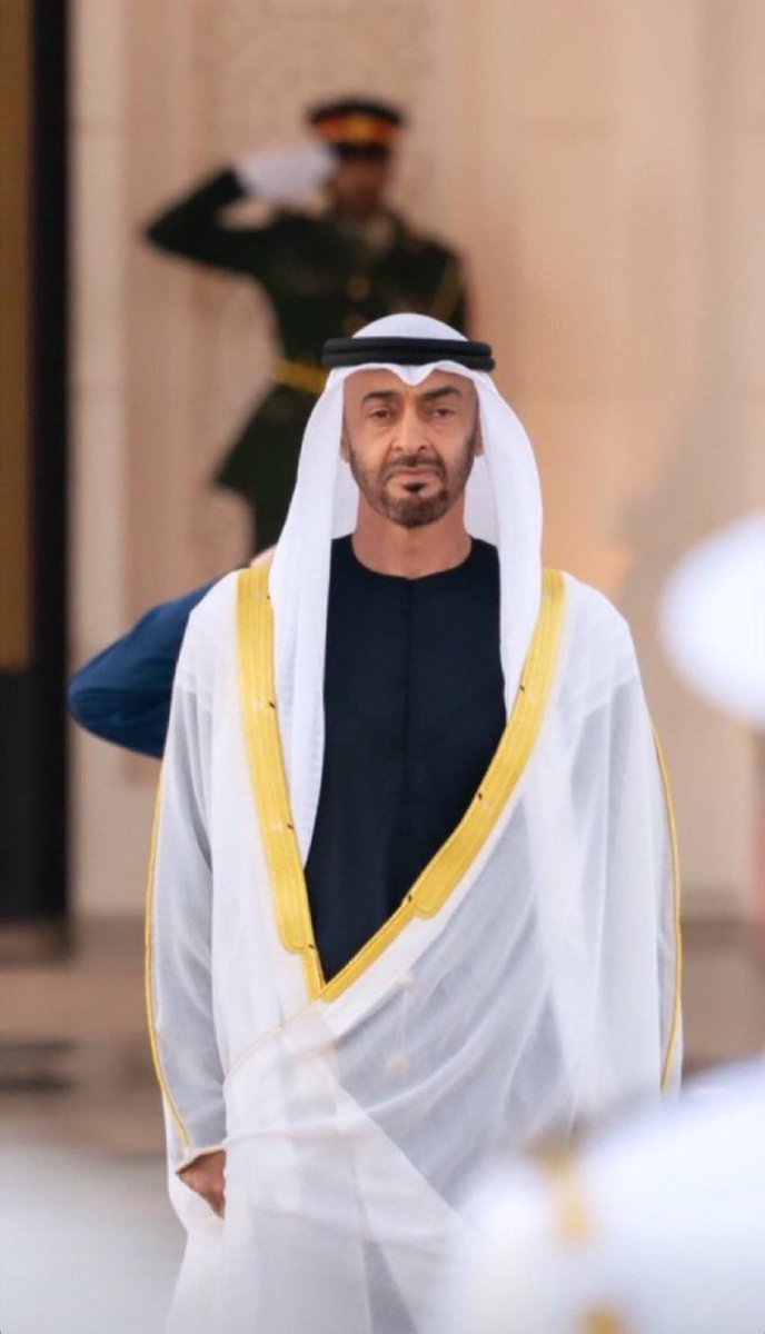 A6_2016's tweet photo. #محمد_بن_زايد 

اللهم اعنه على حمل هذه الأمانة وارزقه البطانة الصالحة و أيده بالحق و أيد الحق به. 
نبايعك سيدي على السمع والطاعة .. https://t.co/r5hdot7mir