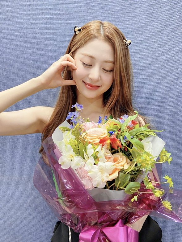 จะมีใครสวยกว่าเเกอีกไหม เเน่นอนว่าไม่มี