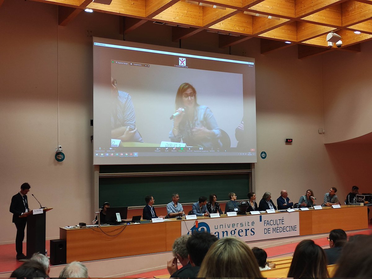 SgocAngers22's tweet photo. @FannyDurig, présidente @JeunesGeriatres à la table ronde sur  «Regards croisés sur les métiers du grand âge : attentes et perspectives». https://t.co/zvu6l70YRC