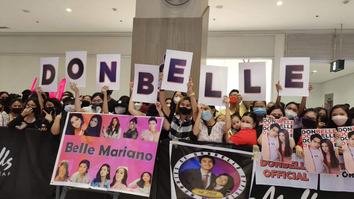 DonBelleOFC's tweet photo. Our very bubbly Team Live! 

DONBELLE IN CLOVERLEAF 

#DonBelle
#HIH2onTheRoad https://t.co/TeArg0Mwx2