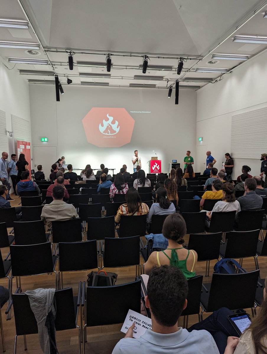 uxcampch's tweet photo. Session pitching with lots of interesting topics! 🔥 #uxcampch22 #uxcampch https://t.co/q0CqQtoFLA