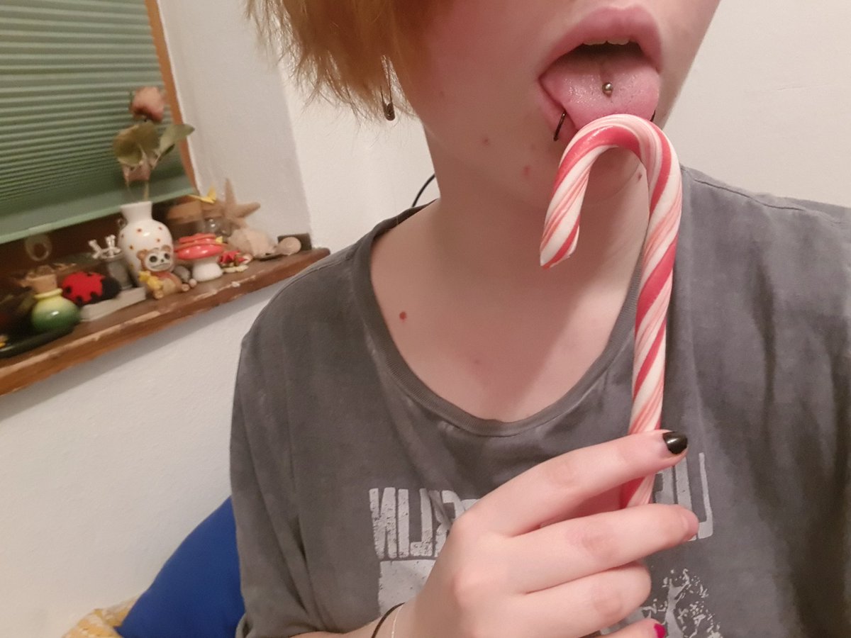 Simammon's tweet photo. Just realised I forgot a line lmao
-new to #nsfwtwt
-19
-soft and hard kinks
-Bisexual (no masc pls)
-wants new #nsfwmoots

Like &amp; follow for a follow back
Rts get a cute surprise https://t.co/NGdlJoVisb