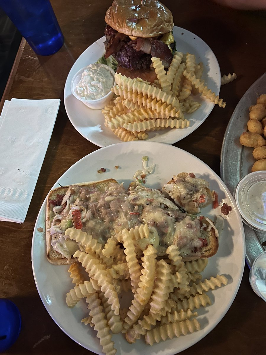 KayceKnox9's tweet photo. Date night! Food was amazing a lot of food tho taking majority of it home lol https://t.co/8QaViwNiLr