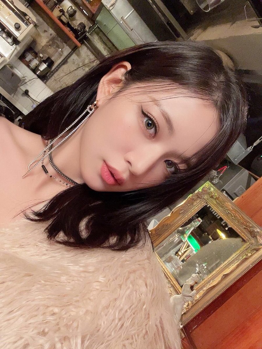 frmisarchive's tweet photo. fromis_9 weverse update
2022 HAPPY BIRTHDAY CHAEYOUNG https://t.co/4cRxy5OVCT
