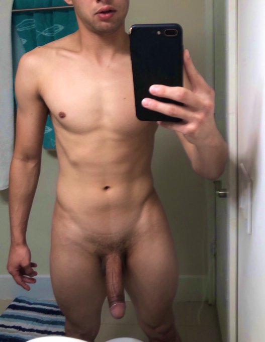 Johnny Love - “The perfect cock doesn’t exist” 🙄 https://t.co/UA0IJhlQXo