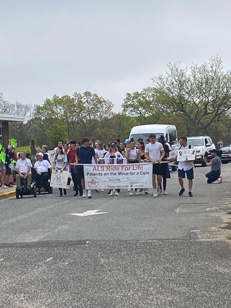 Waverly supports ALS Ride for Life! <a href="/SachemWaverly/">Waverly Ave Elementary</a> <a href="/SachemEducation/">Erin Hynes</a> <a href="/News12LI/">News12LI</a> <a href="/ALS_RideForLife/">ALS Ride For Life</a> <a href="/mrktougher/">Kevin Tougher</a>