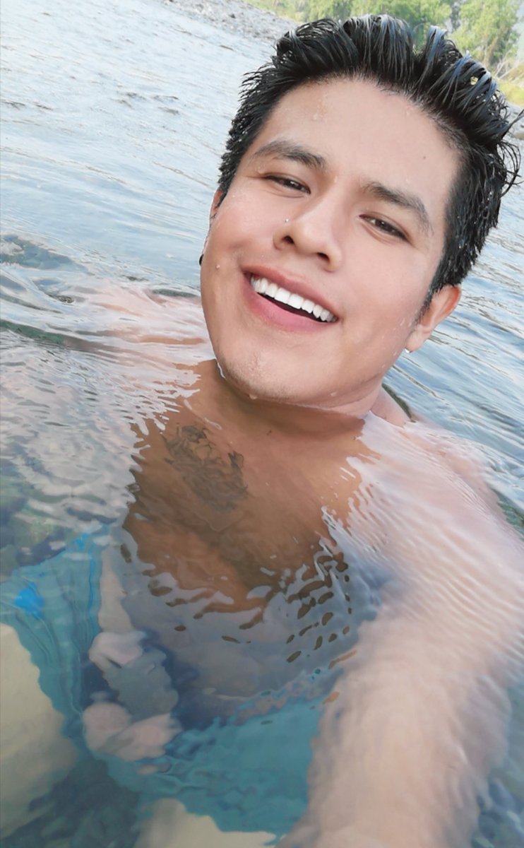 SoyFragua93's tweet photo. Con este calor se antoja cojer en el río 🥵 RT 😈 https://t.co/aJkbbAApVD