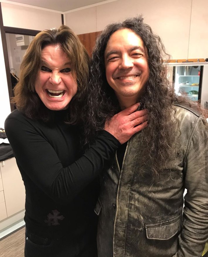 Happy 56 birthday to the great Alice In Chains bassist Mike Inez! 