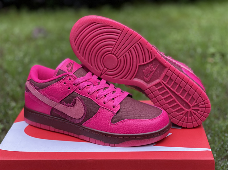 DaisySacai's tweet photo. WhatsApp: +84 792795002
#sneakeroutfits #outfits #nikesneaker #nikeshoes #nikedunk #nikedunklow #nikedunklows https://t.co/UQKRexXukz