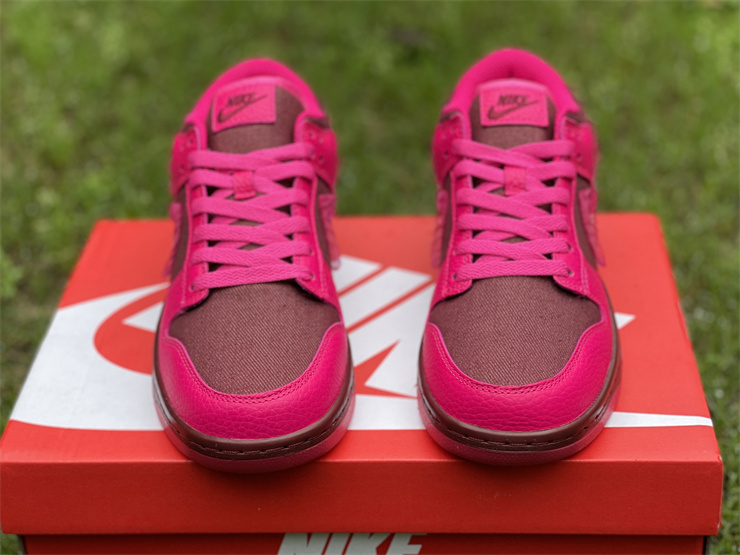DaisySacai's tweet photo. WhatsApp: +84 792795002
#sneakeroutfits #outfits #nikesneaker #nikeshoes #nikedunk #nikedunklow #nikedunklows https://t.co/UQKRexXukz