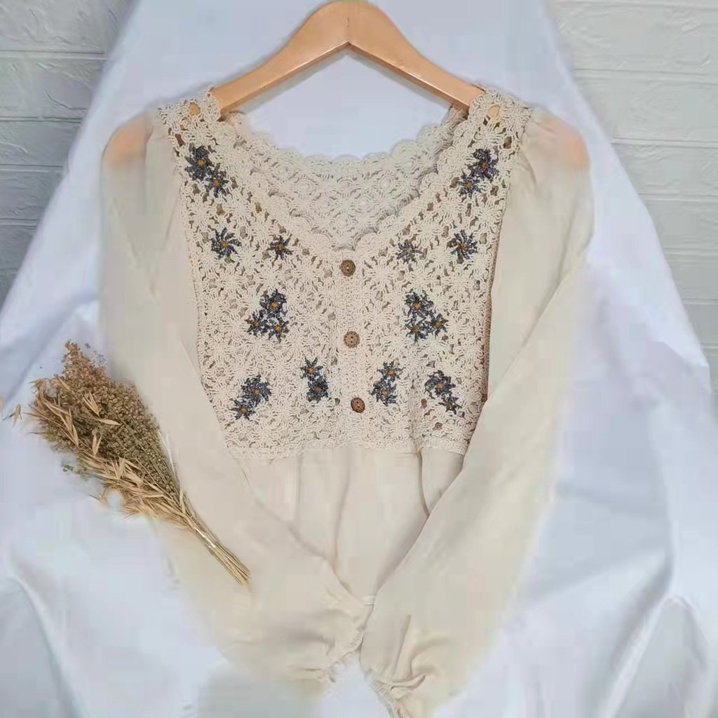 Momomatcha2's tweet photo. Kumpulan korean blouse lucu di toko oren 🍊✨

1. Puffy blouse korean croptop 
https://t.co/16CPALUaBe
2. Blouse lolla
https://t.co/u4zt29e1FD

izin tag: #shopeestuff #racunshopee #koreangirls #Blouse #BTS_Proof #btsarmyforever https://t.co/kt53w8WMpP