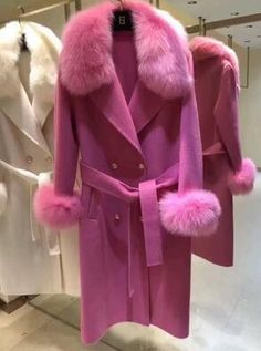 saint_marche's tweet photo. #HotCouture #HauteCouture #ChristinaSaintMarché #WeekEndGlamour #ColourMeBright #MTFpicks
#SelectiveStyles https://t.co/R6O2S8mGDd