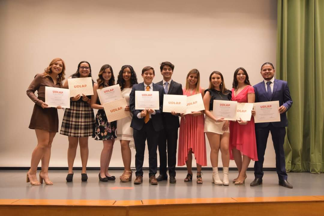 udlap's tweet photo. Hoy se llevó a cabo la 47° Ceremonia de Transición de Poderes del #CEUDLAP, en el Auditorio Guillermo y Sofía Jenkins. https://t.co/9oXsinw5OJ