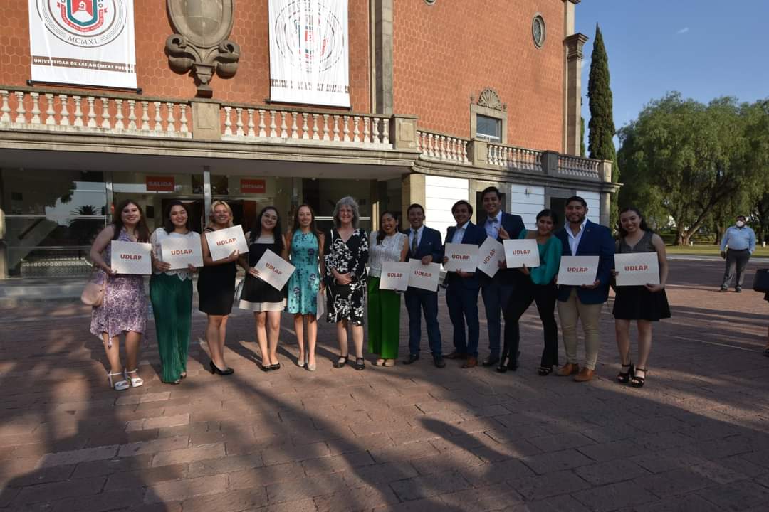 udlap's tweet photo. Hoy se llevó a cabo la 47° Ceremonia de Transición de Poderes del #CEUDLAP, en el Auditorio Guillermo y Sofía Jenkins. https://t.co/9oXsinw5OJ
