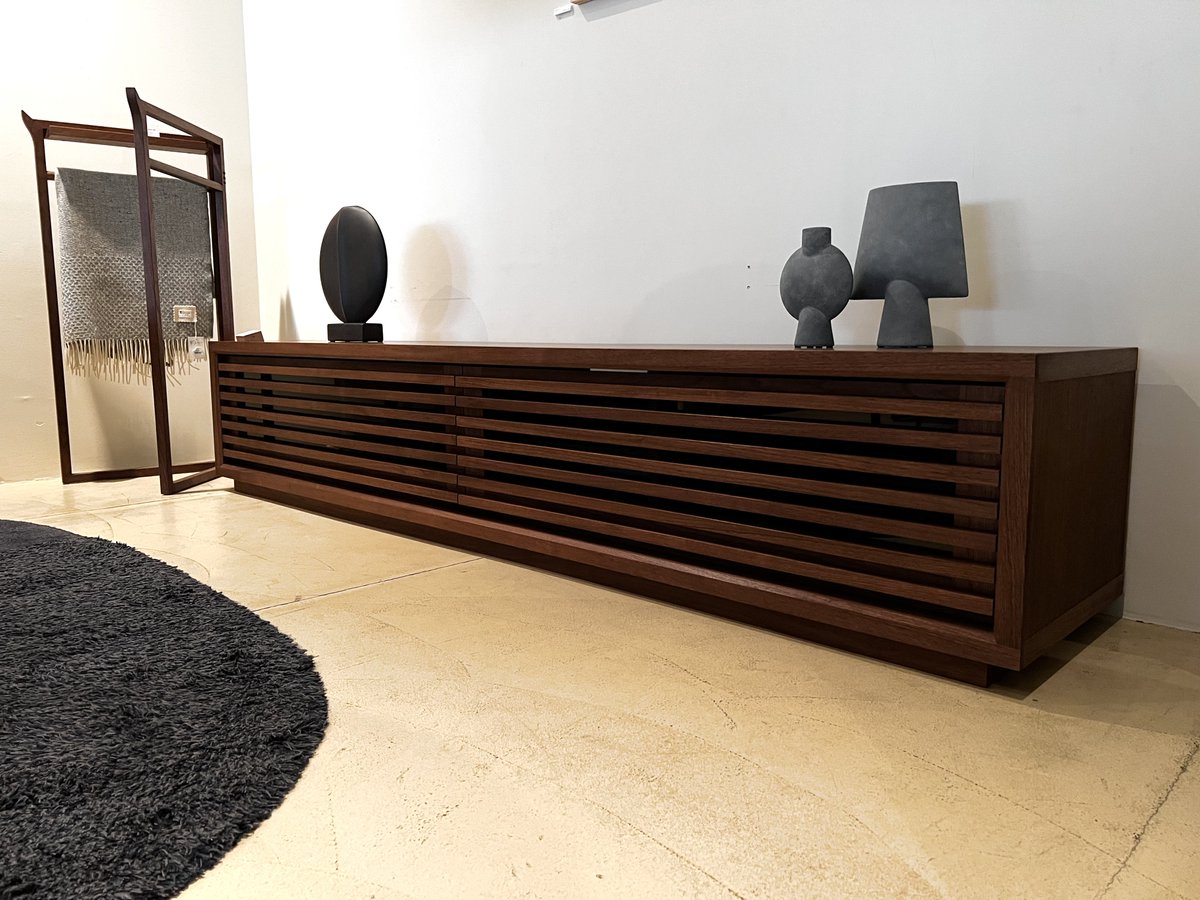 KarfMeguro's tweet photo. 【NEW FURNITURE】
STICK LINE TV BOARD
シンプルなデザインですが、細部にこだわり製作しました。
ぜひ、店頭にて見ていただければと思います！
#目黒 #TVBOARD #インテリア #テレビ #新作 #家具通り https://t.co/2WkVocIWwP