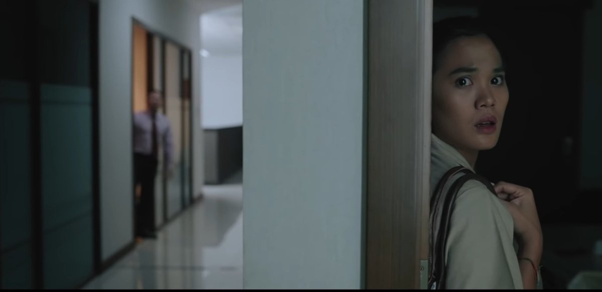 TarizSolis's tweet photo. Jika kamu melihat rekan kerjamu dilecehkan atasan, apa yg akan kamu lakukan?

Film pendek berjudul 'Please Be Quiet' ini hadirkan tontonan thriller nan mencekam dengan isu penting soal pelecehan seksual di tempat kerja &amp; bagaimana korban dipaksa bungkam.

https://t.co/D4WxtoQhfE https://t.co/QoYYPVVlaw
