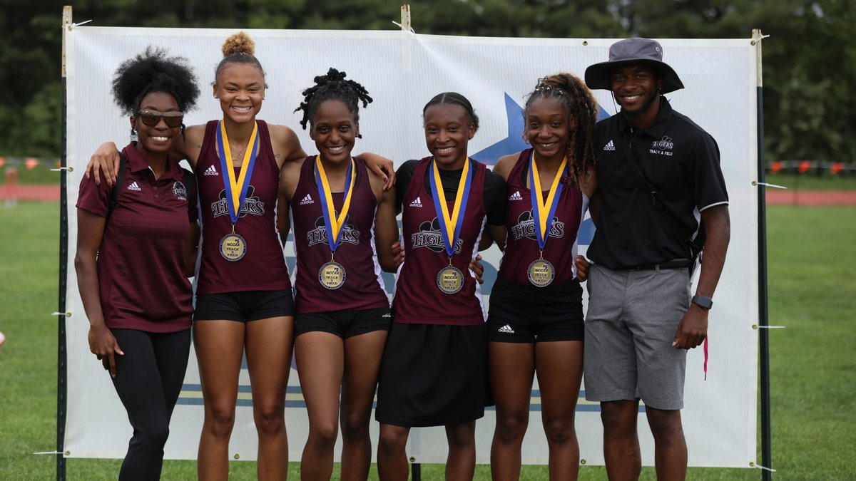 Cville_XCTrack's tweet photo. Campbellsville shines on final day of NCCAA Outdoor Championships.

#WeAreCU 

➡️➡️➡️ https://t.co/AkNuMxjMi7 https://t.co/uwzhHXYRsp