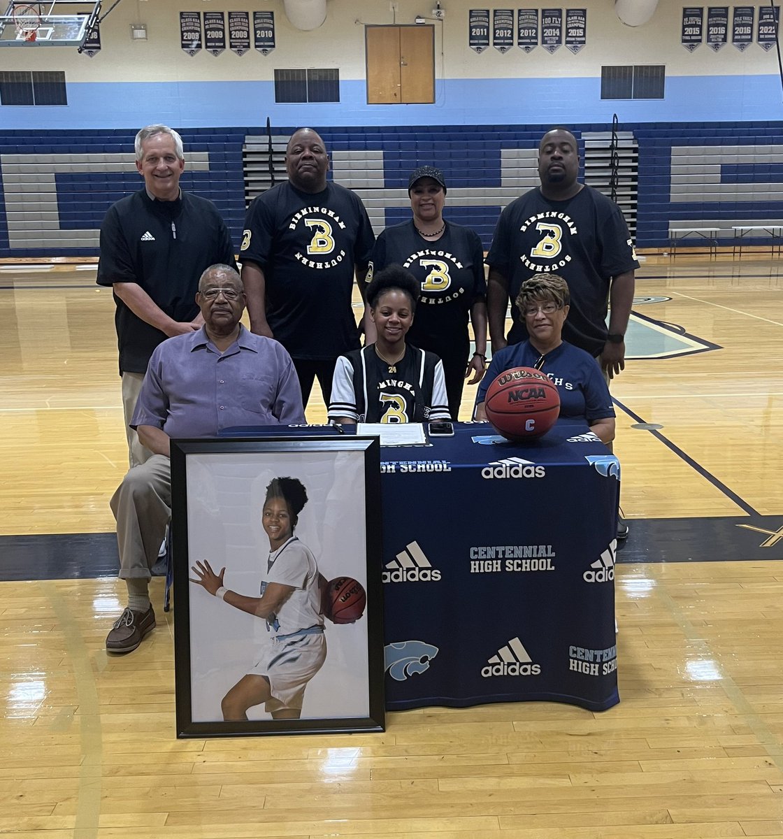 CHSLadyCougarBB's tweet photo. Congratulations Sheraton! https://t.co/g5zMEegTJh