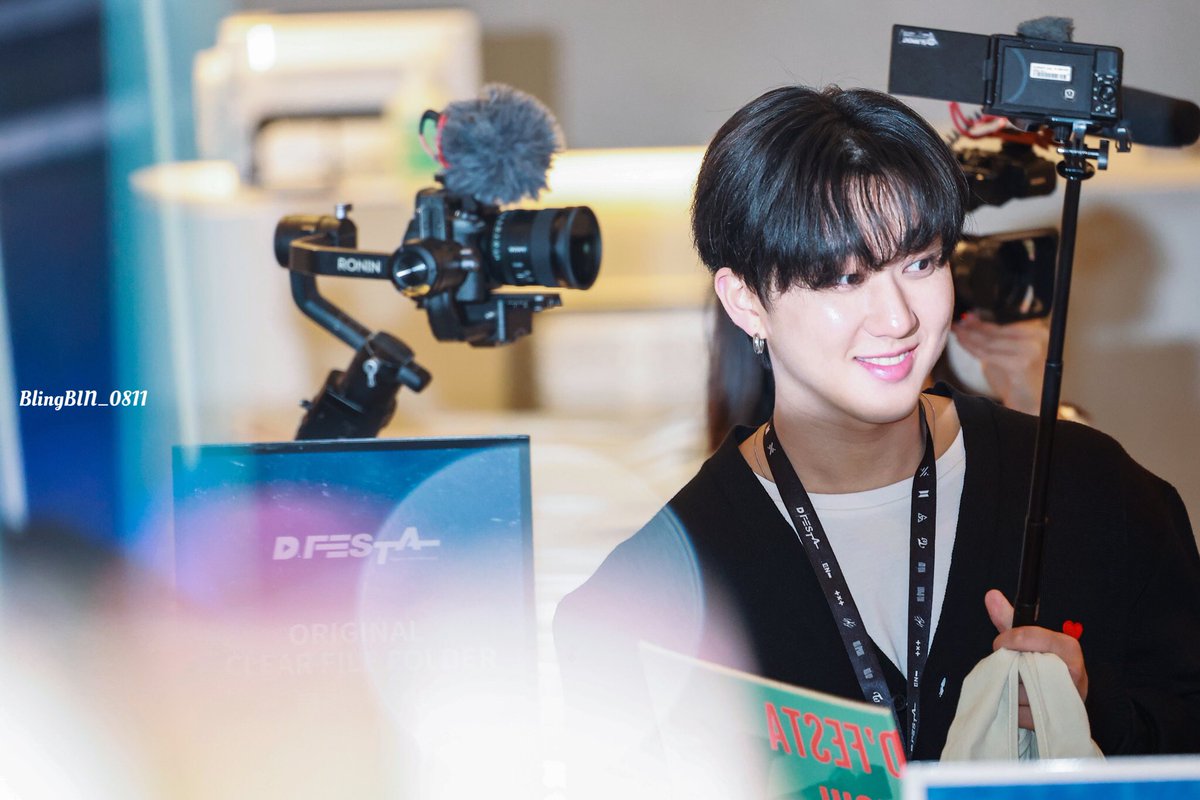 BlingBIN_0811's tweet photo. 220512 디페스타

#StrayKids  #ChangBin 
#스트레이키즈  #창빈 https://t.co/Cy3wVKkv4t