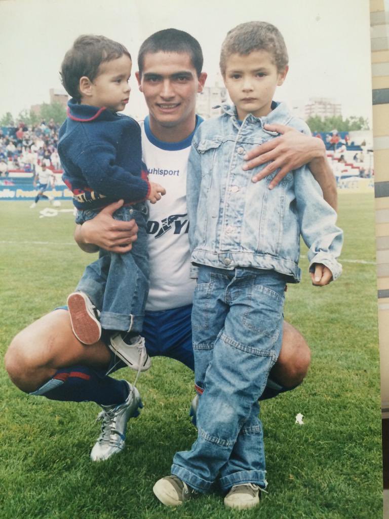 Desde pendejo te sigo con locura🔵⚪️🔴 <a href="/ChoryOfficial/">Gonzalo Chory Castro</a> <a href="/Cas11Lucas/">CHORY</a>