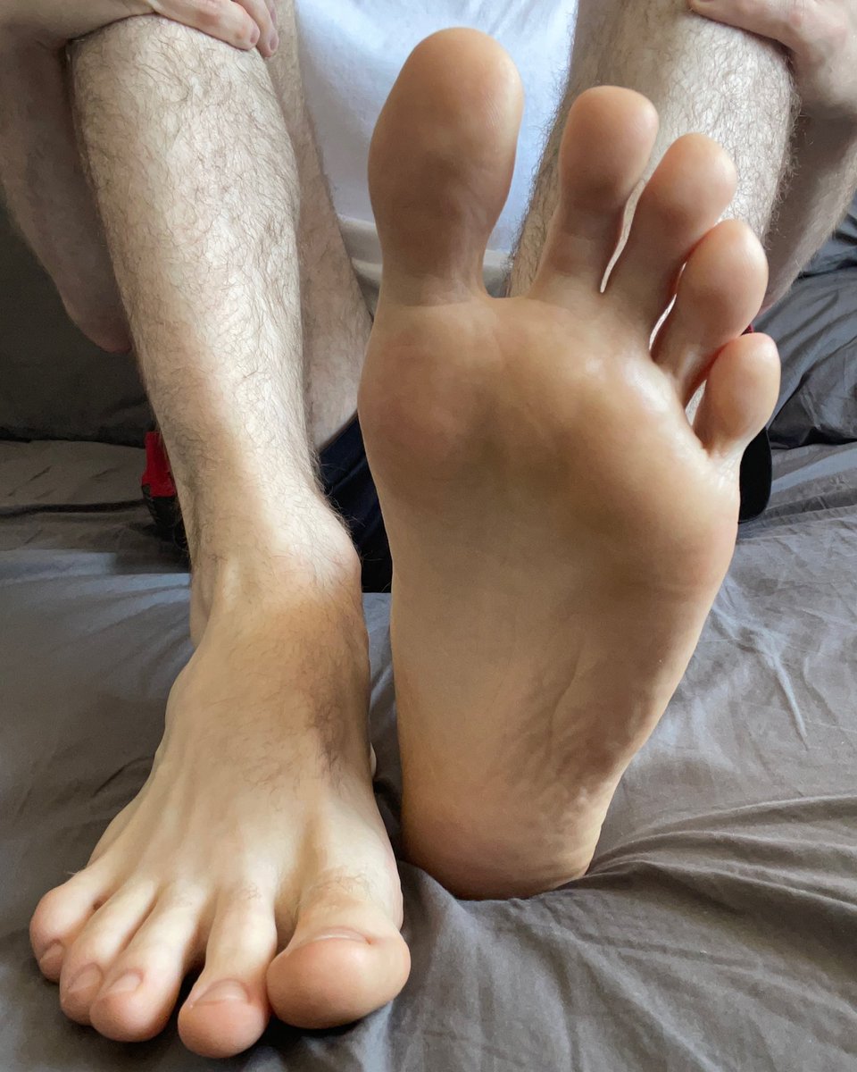 bstnft1's tweet photo. Wouldn’t you love to wake up to these feet in the morning?

#malefeet #boyfeet #gayfeet #malefeetfetish #malefootfetish #malesoles #bigmalefeet #giantmalefeet #guysbigfeet #boysoles #gaysoles #gayfeetfetish #gayfootfetish #gayfootjob #footmaster #footslave #footdom #cashmaster https://t.co/1mfpRDUjcD