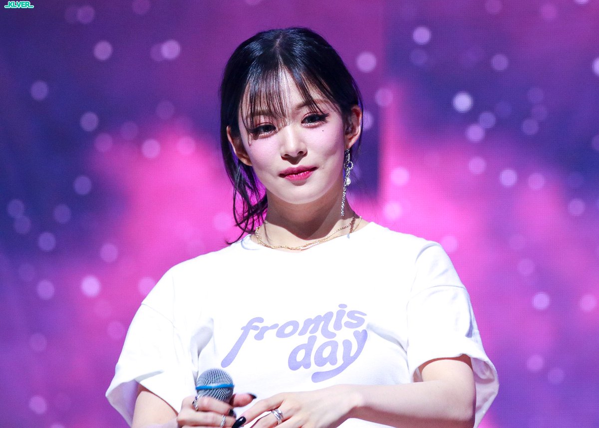 _klver_'s tweet photo. 220423 프로미스나인 이채영
챙이🎂❤️

#프로미스나인 #fromis_9
#이채영 #채영 #chaeyoung 

#HAPPY_CHAEYOUNG_DAY
#기다려왔어_너도알잖아_채영이생일
#채영이라는_색으로_찬란한_봄 https://t.co/wgf0LKuF4Q