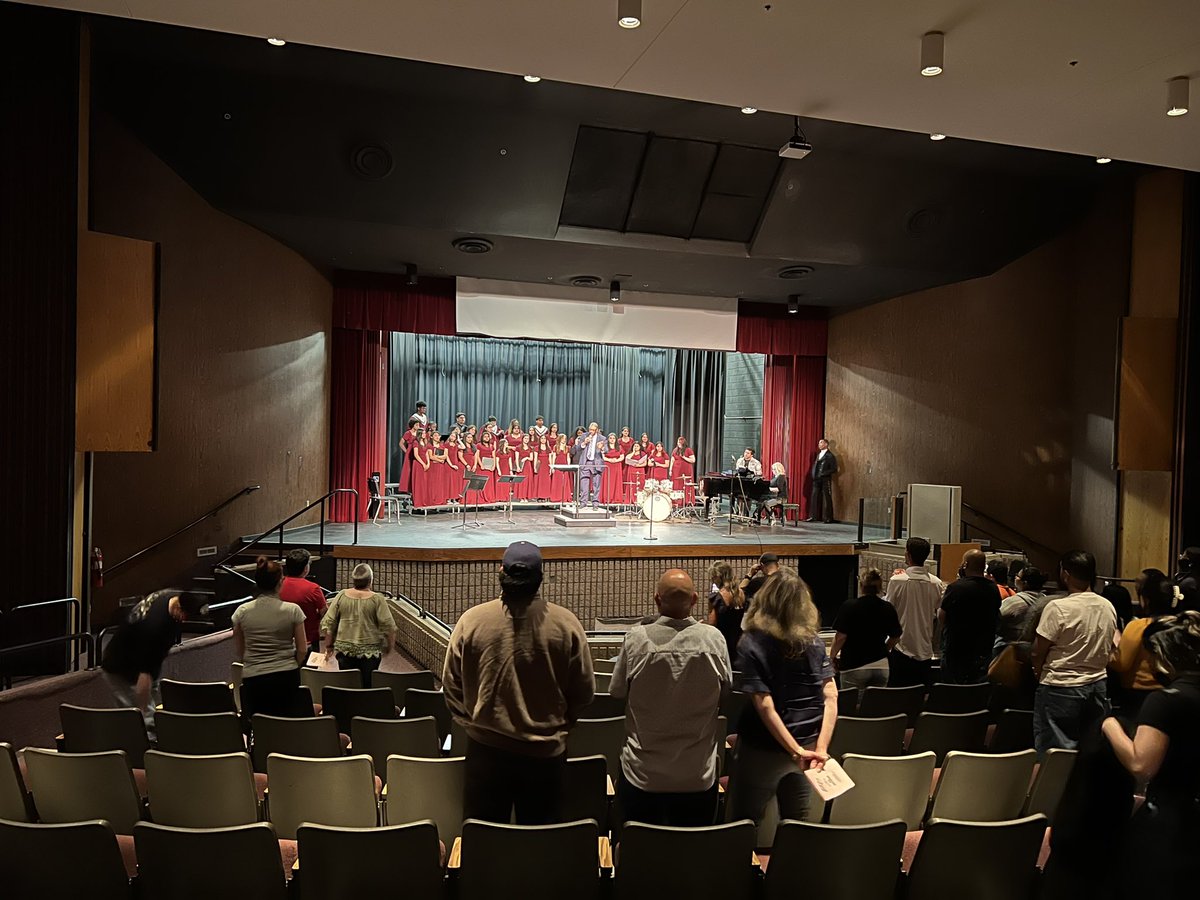HHS_Activities's tweet photo. The Highland VOCALIZERS/Choral Music Dept., under the direction of Dr. John Crocker, do it again! Your voices lifted us to new heights making an incredible end to the season! We can’t wait to hear you sing one last time this academic year at the HHS Graduation(s) on June 1st! https://t.co/DXwhS1mxUP