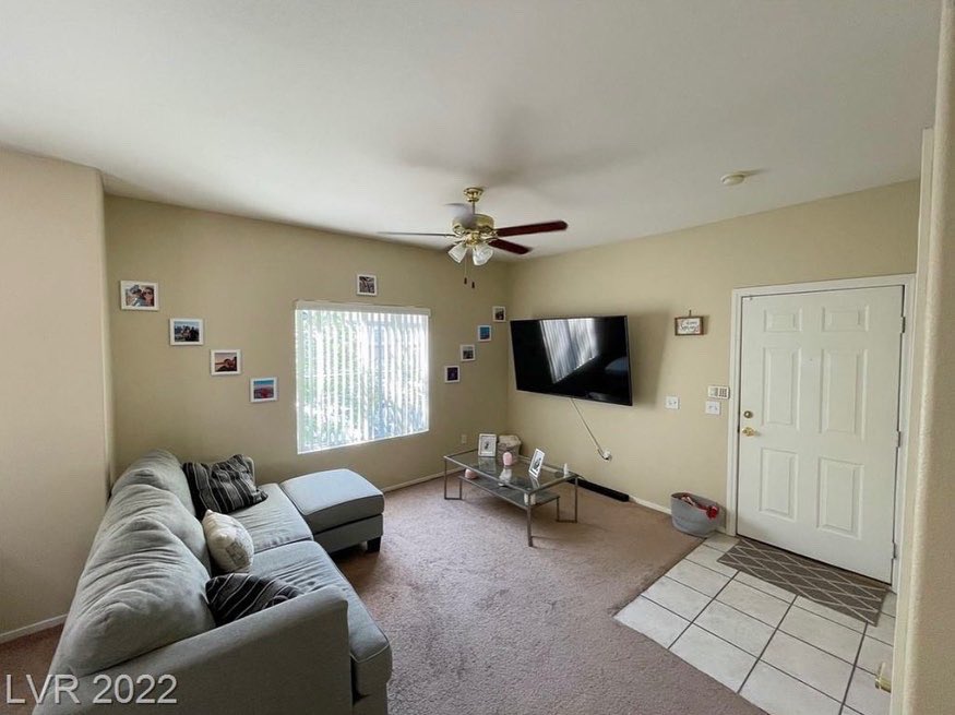BSellsVegas's tweet photo. Just Listed! 🏡 Beautiful 2bd, 2ba #condo w/balcony, well-maintained gated community w/pool, spa, fitness center, close to shopping, dining, entertainment. Clean &amp; ready to move in! 
3400 Cabana Drive # 2033 
#LasVegas #NV
# S.0129749 
Signature Real Estate Group 
702-300-0407 📲 https://t.co/YAPLSLayIe
