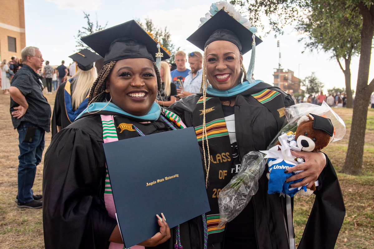 AngeloState's tweet photo. What a way to start graduation weekend!
Congratulations to our College of Education and Archer College of Health and Human Services #AngeloGrads!
College of Science and Engineering, @ANGELOCOBIZ and College of Arts and Humanities - weβll see you tomorrow! https://t.co/YSliF8HYCk