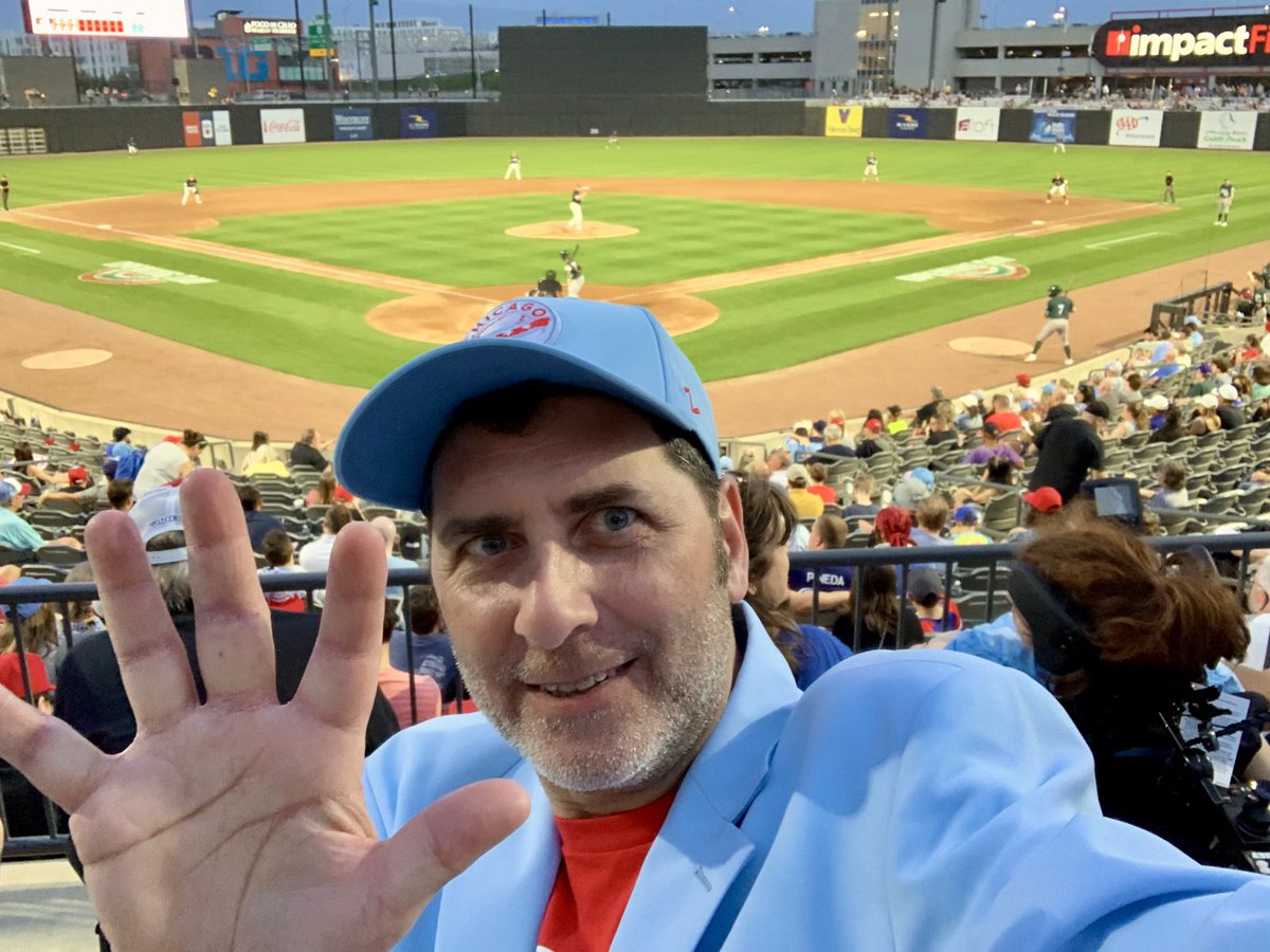 chidogfool's tweet photo. #AAOpeningDay https://t.co/0BcUpMmS6g