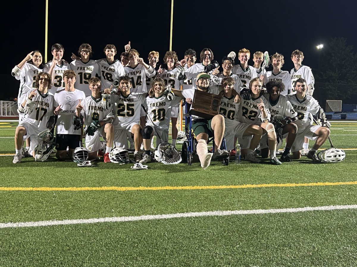 MSL CONFERENCE CHAMPIONS!!
Thank you to everyone in the Fremd community who came out to support us. It was a special night!
#fasterstrongertogether #mightybravebold
@FremdBoosters <a href="/FremdAthletics/">Fremd Athletics</a> <a href="/FHSVikingNation/">Fremd UCF 2021-2022</a> <a href="/FremdVikings/">Fremd High School</a>