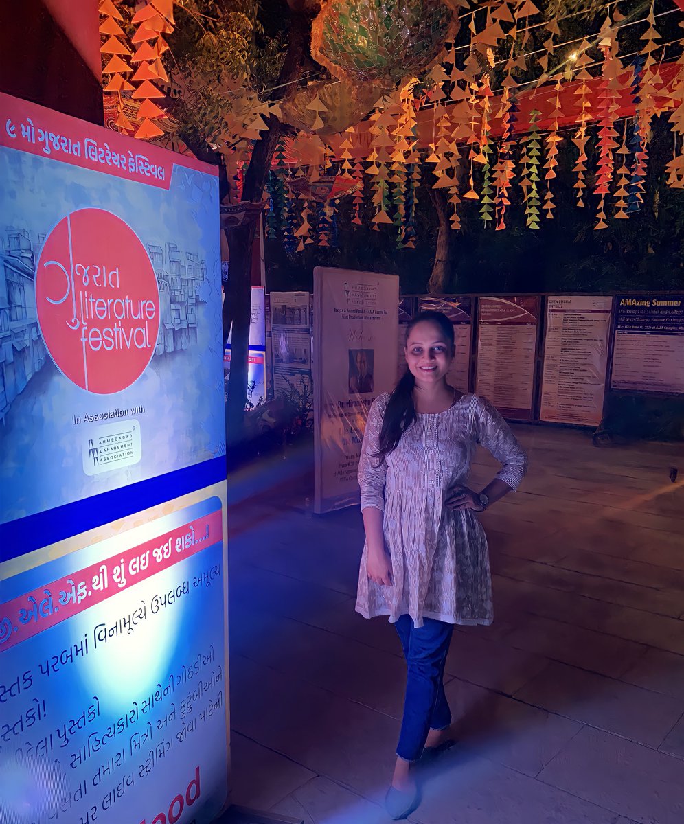 SenjaliyaTanvi's tweet photo. 9th Gujarati Literature Festival 📝
Thank You : Ahemdabad Management Association ! ✨
#gujaratisahitya #gujarativaatu #gujjufest #glf9 #glf2022 #gujaratiliteraturefestival #tanvisenjaliya https://t.co/hMpV7VhtpI