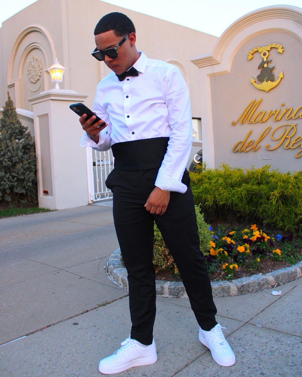 HumbleVisions_'s tweet photo. 💎#humblevisions #Prom #nyc #nycphotographer https://t.co/tFnORCPPty