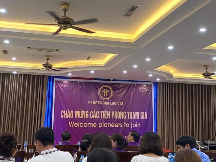 AirdropsDecoder's tweet photo. The offline conference took place in Lao Cai province, Vietnam 🇻🇳
#pinetwork #pispread
#pimining https://t.co/zoHkQFZUoB