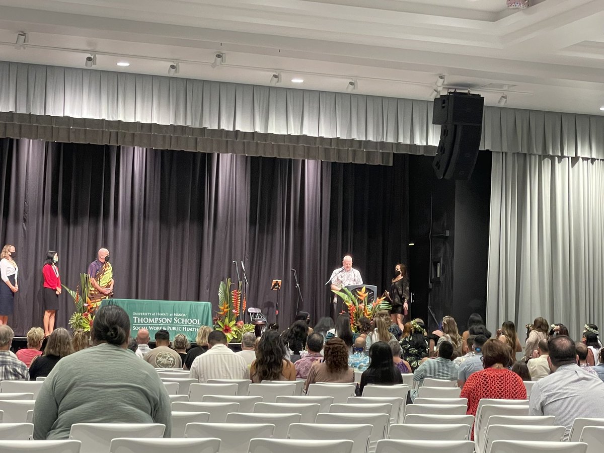 Francie_JC's tweet photo. Convocation! It is always such a wonderful time of the year to watch these BSW’s and MSW’s cross that stage! https://t.co/BH6lWmp9Fb