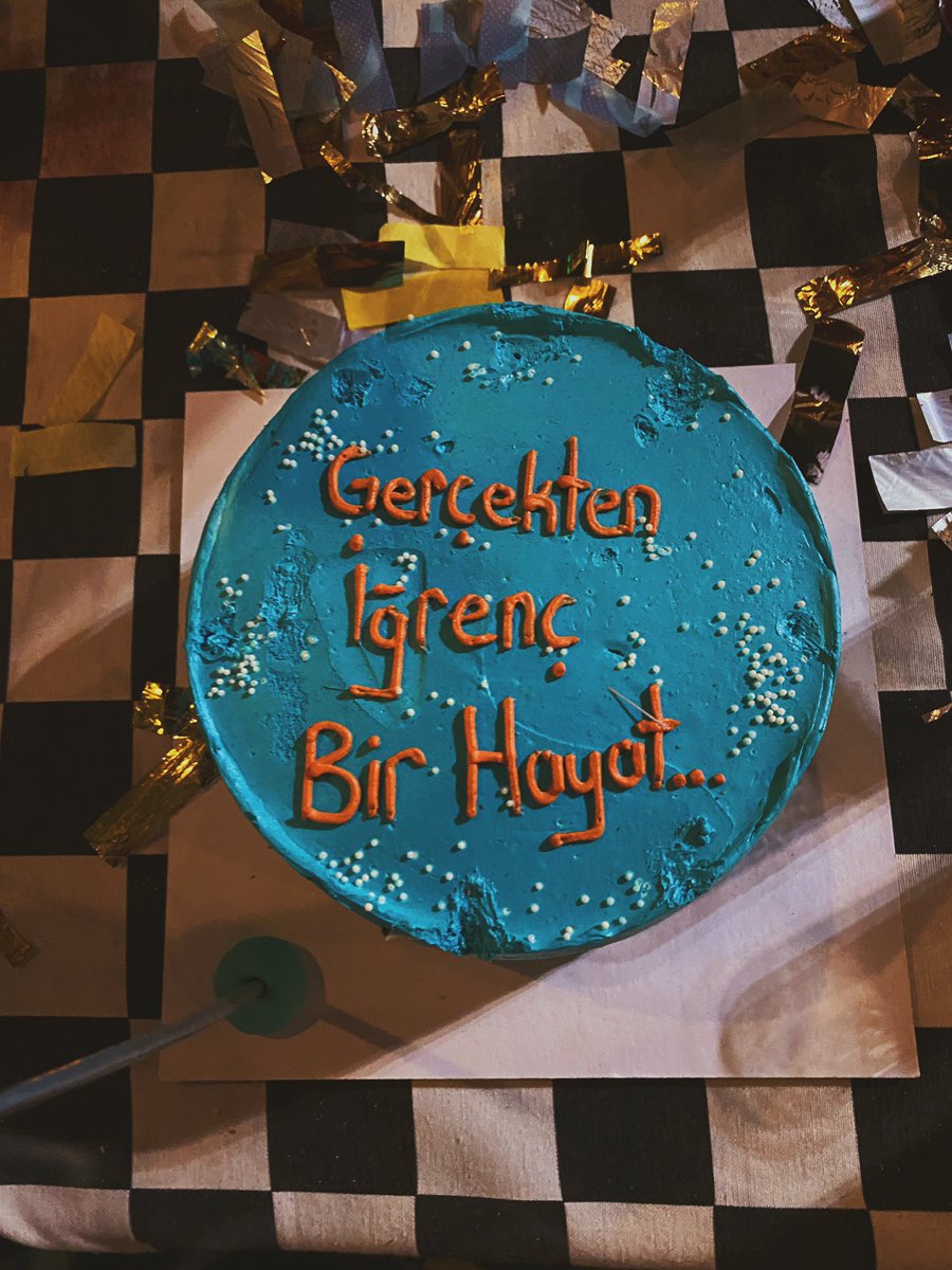drmzzx's tweet photo. cd bir pasta olsaydı bu olurdu😅 https://t.co/xzjI3PglMK