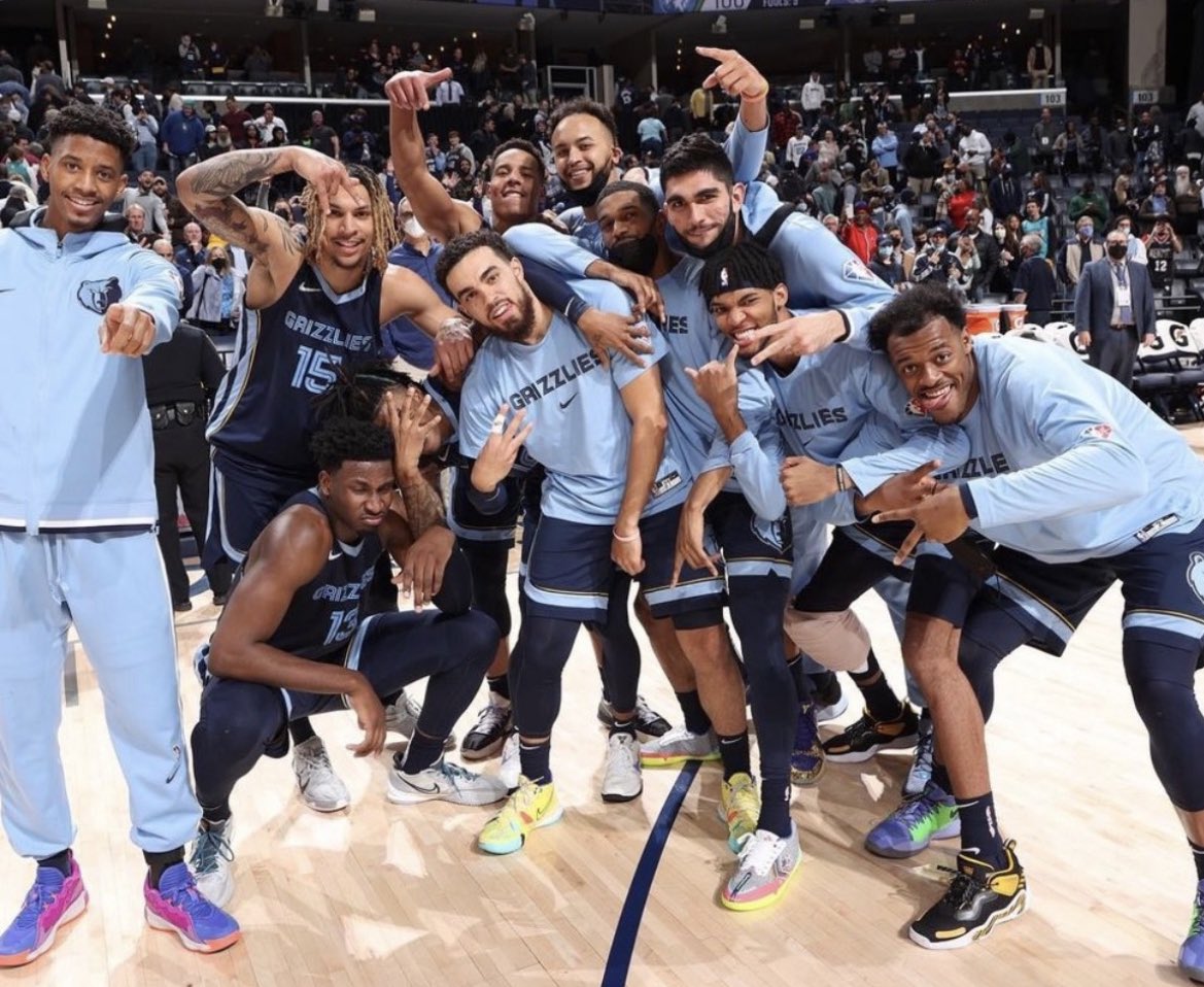 jessbensontv's tweet photo. This team. This season. It was special in Memphis. https://t.co/CeYezZoPwb