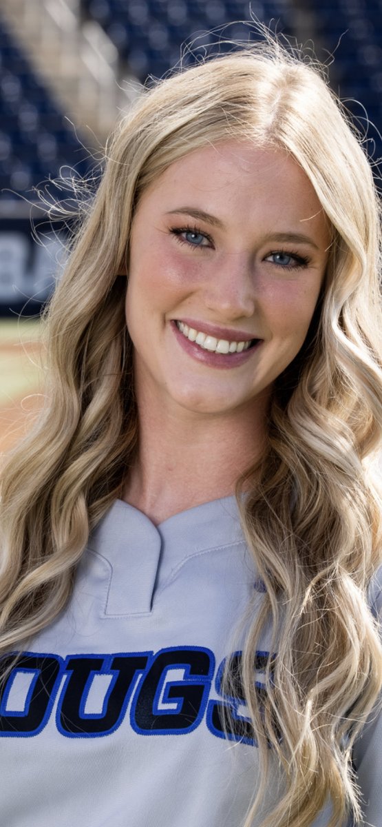 BYU junior pitcher Chloe Temples just broke the Coug Softball single game strikeout record with 1️⃣5️⃣ K’s in their 6-1 win over St. Mary’s. What’s even more impressive? NO WALKS!