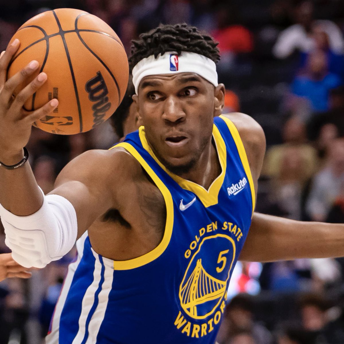 TheHoopCentral's tweet photo. Kevon Looney had 22 (!!!) Rebounds tonight. https://t.co/9pFz8bgYLE
