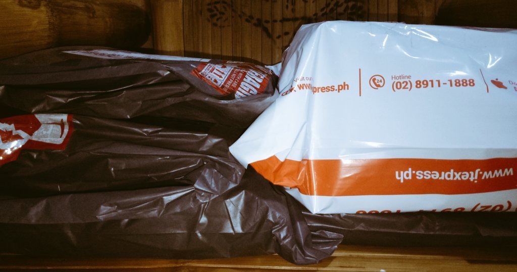 eysie_kshop's tweet photo. Sale‼️ Sale‼️ Sale‼️ Sale‼️ Sale‼️

🔴Buy 1 Take 1 Random Unsealed Album
🔴150 pesos only
🔴Onhand PAYO
🔴GCash SCO only
🔴Ob pb cd random inclusions

https://t.co/sCfELwmRm4

#eysie_onhand

wts lfb wtb lfs albums  bts enhypen txt  ateez wonho monsta x blackpink the boyz https://t.co/CqVDSRI8sP